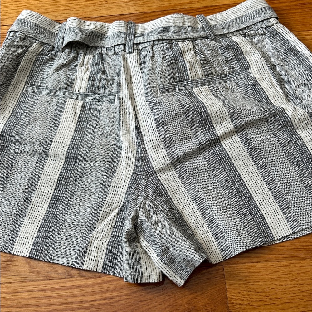 LOFT Striped Tie Belt Shorts - Gray & White - Picture 5 of 6